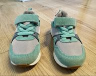Buty na rzep r. 24