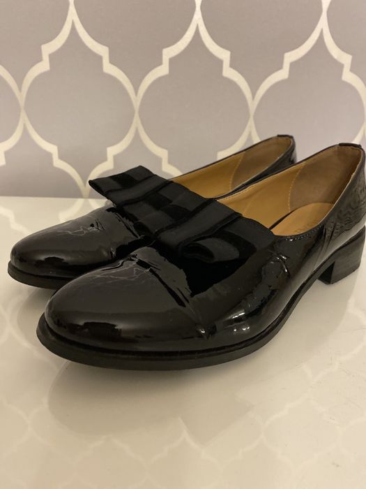 Buty mokasyny czarne skóra lakierowana SAGAN piekne nowe