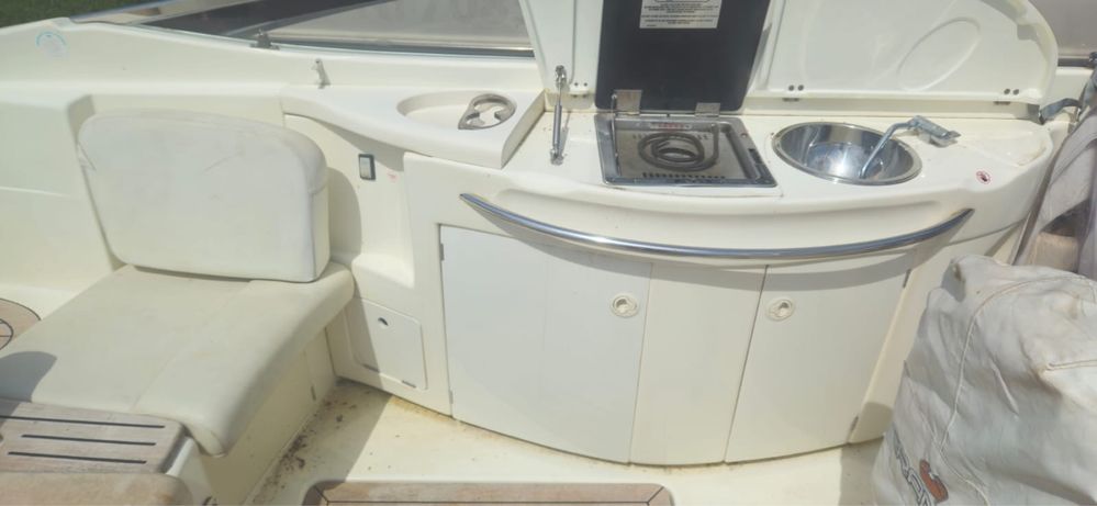 Kadlub lodzi motorowej Cranchi CSL 28