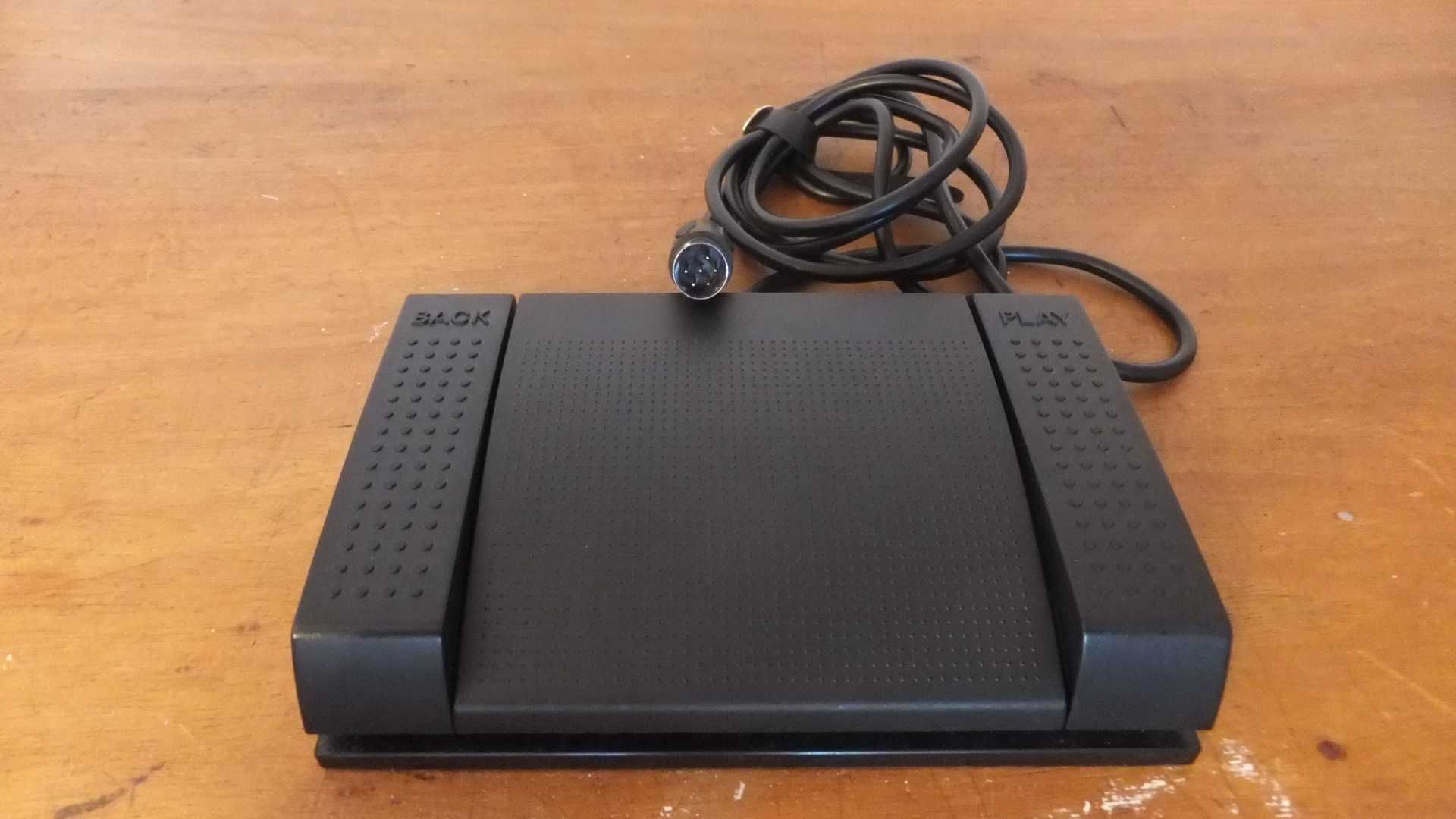 Sanyo TRC-7030 • Leitor Mini Cassette