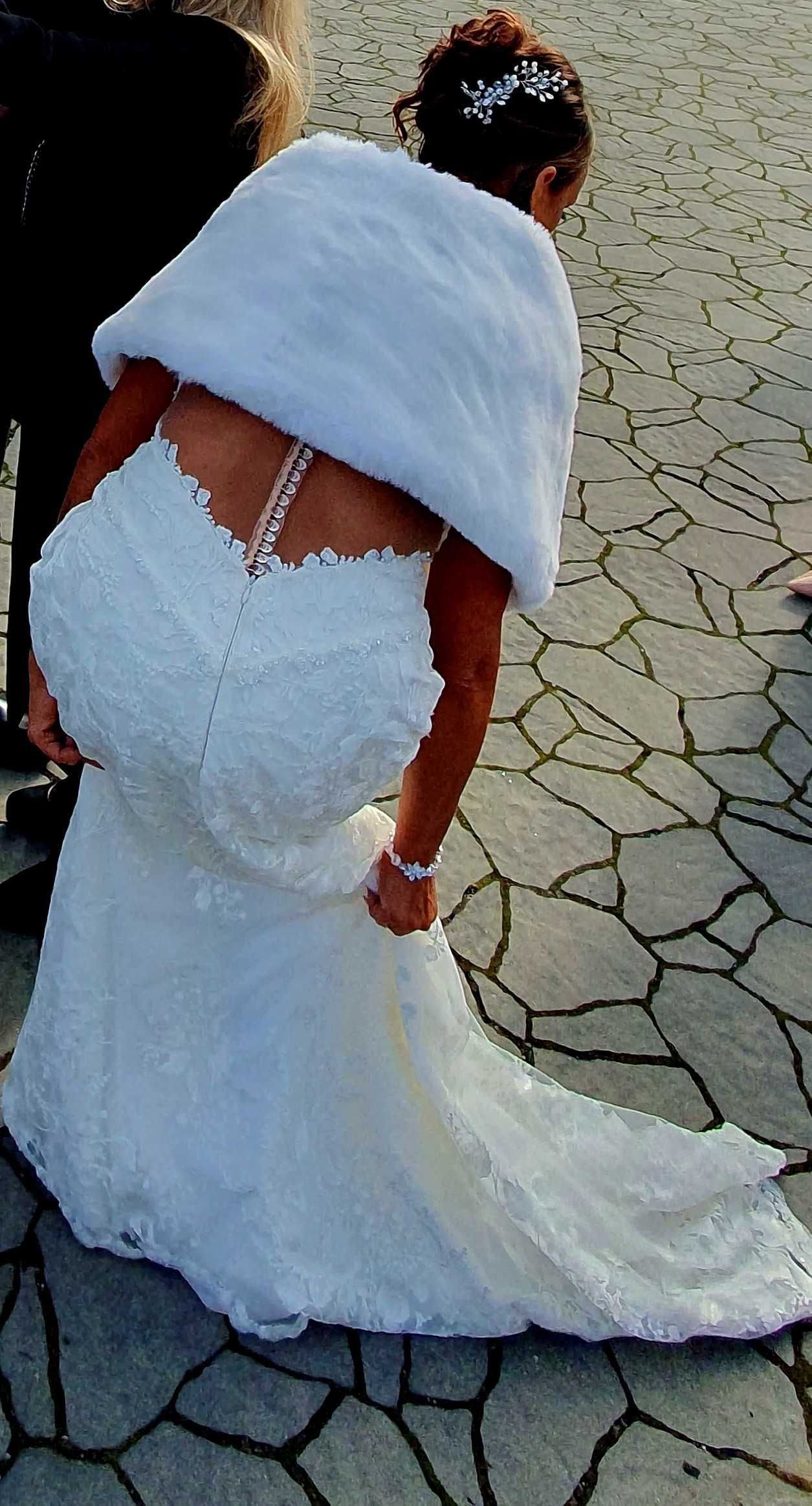 Włoska suknia ślubna-syrenka