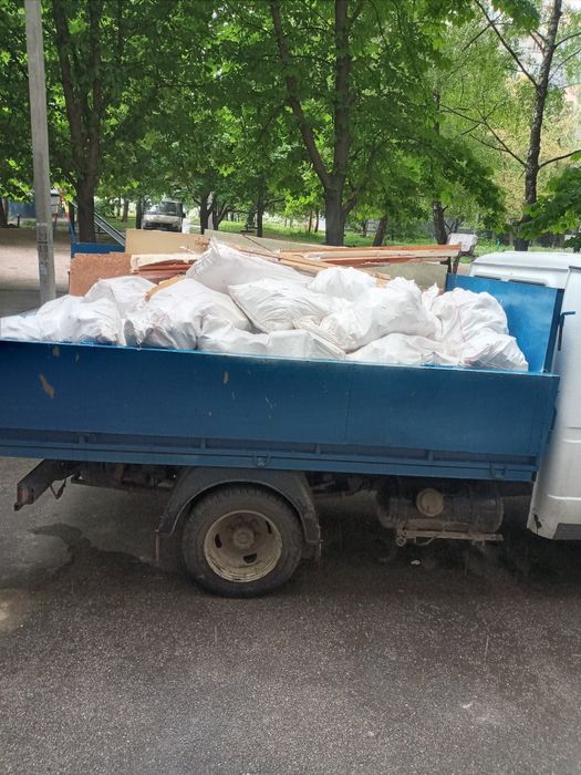 Вивіз сміття,знесення з поверхів,завантажування.