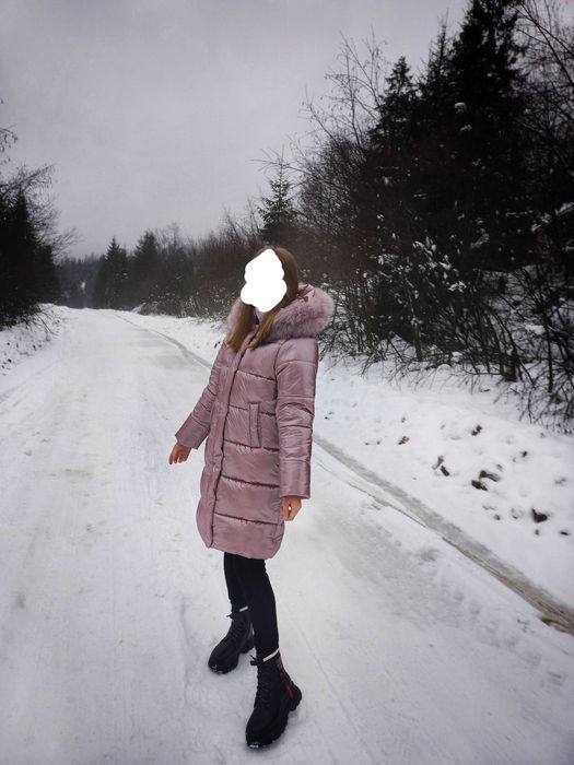 Продам зимовий пуховик з натурального хутра