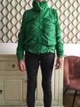 Limitowana kurtka Niedostępna wersja firmy adidas Stella McCartney