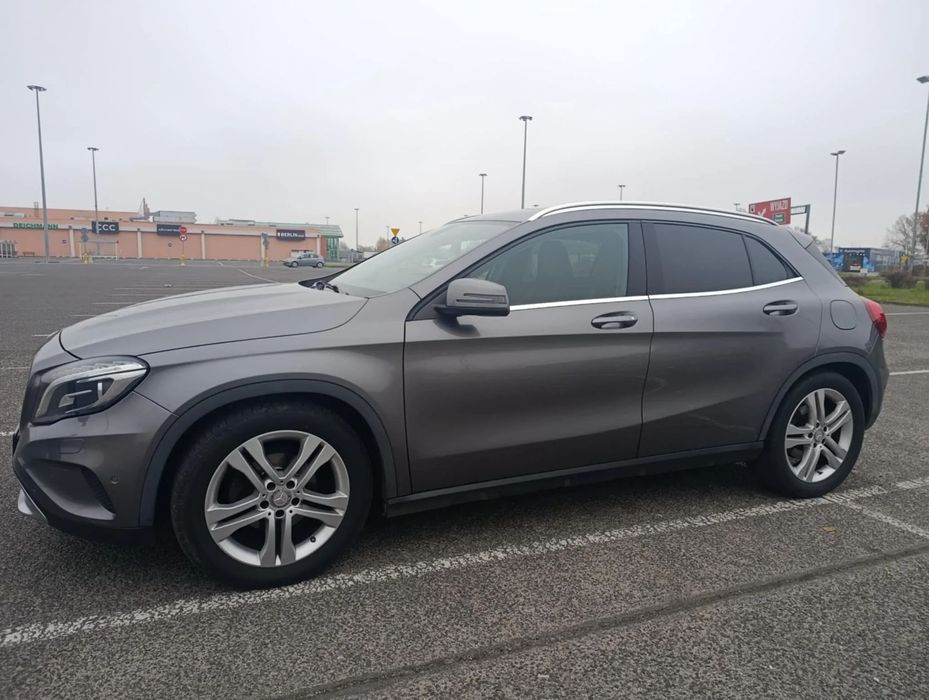 Mercedes-Benz GLA Mercedes GLA