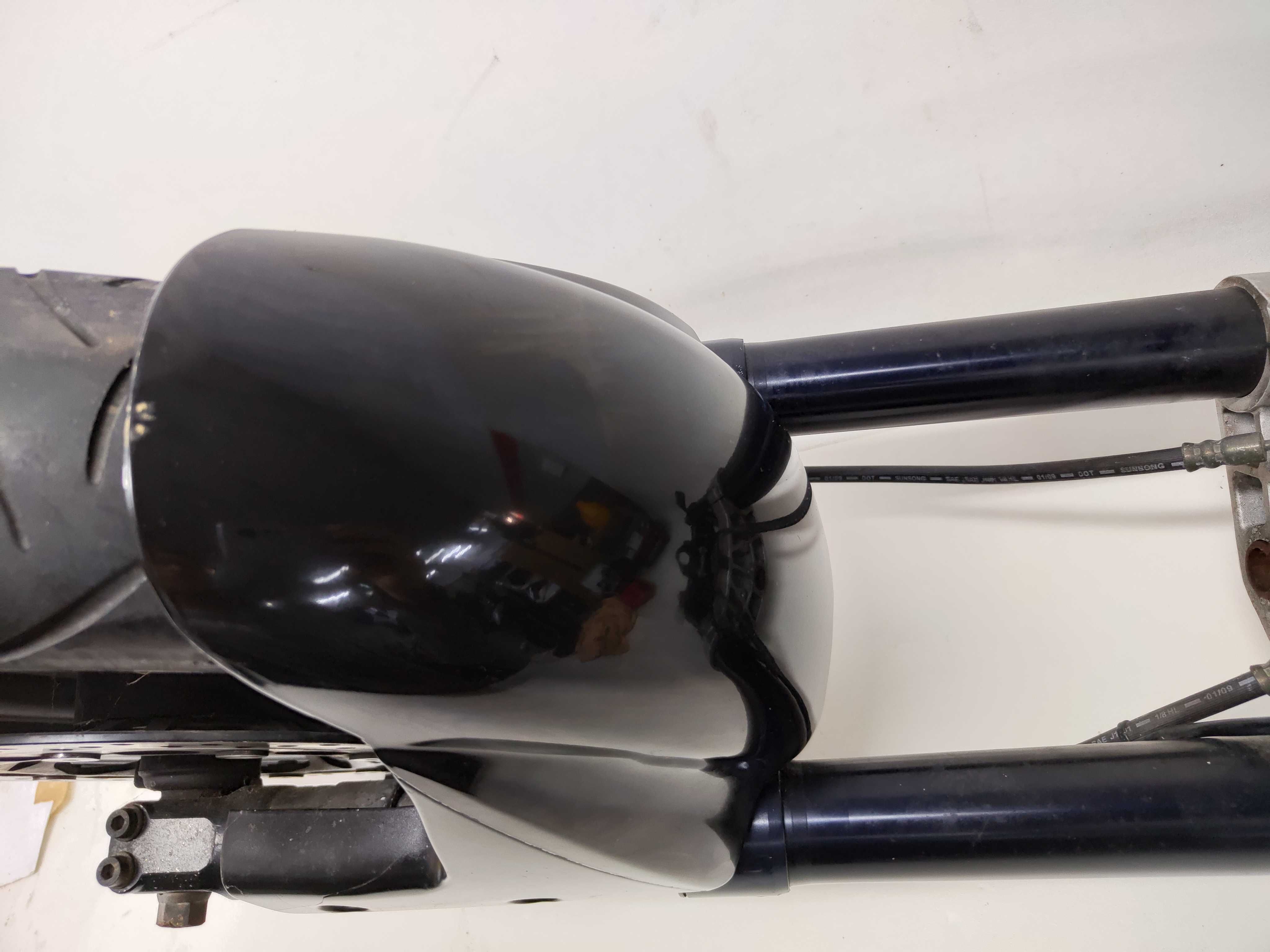 HYOSUNG GT 650 / 125 Zawieszenie Przednie Kompletne Lagi Koło Zaciski
