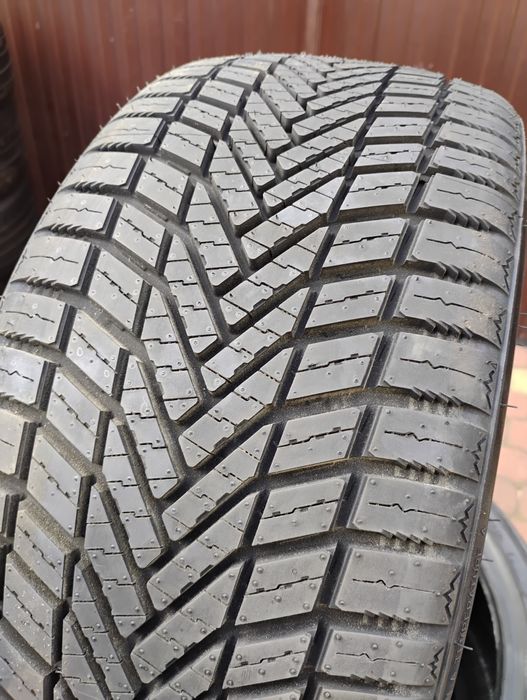 4x Opony całoroczne MAZZINI 205/40R17 NOWE.
