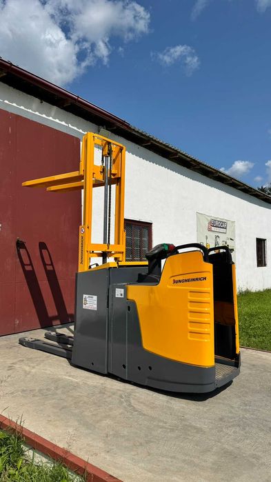 Навантажувач електроштабелер кара №977* Jungheinrich ERD220r 2t 198 см
