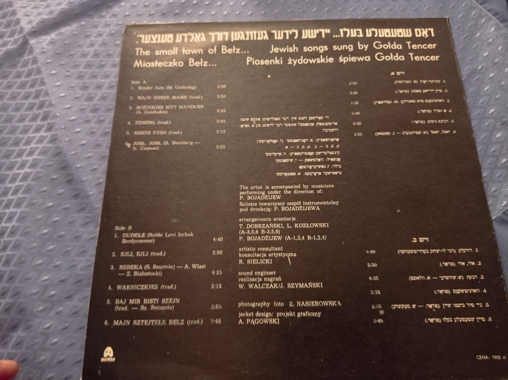 Jewish songs sung by Gołda Tencer