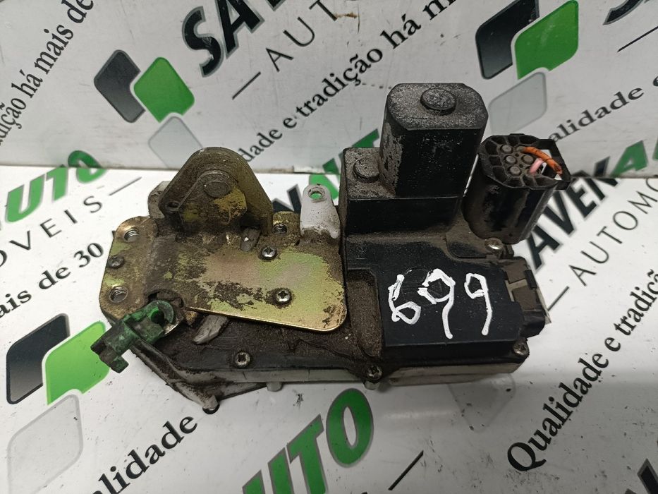 Fechadura / fecho porta frente direito ROVER 25 (RF)