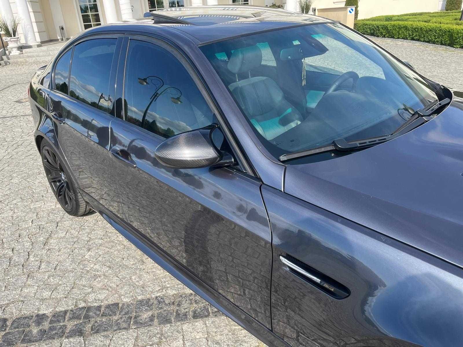 BMW M3 E90 Sedan Manual 4.0 V8  420KM