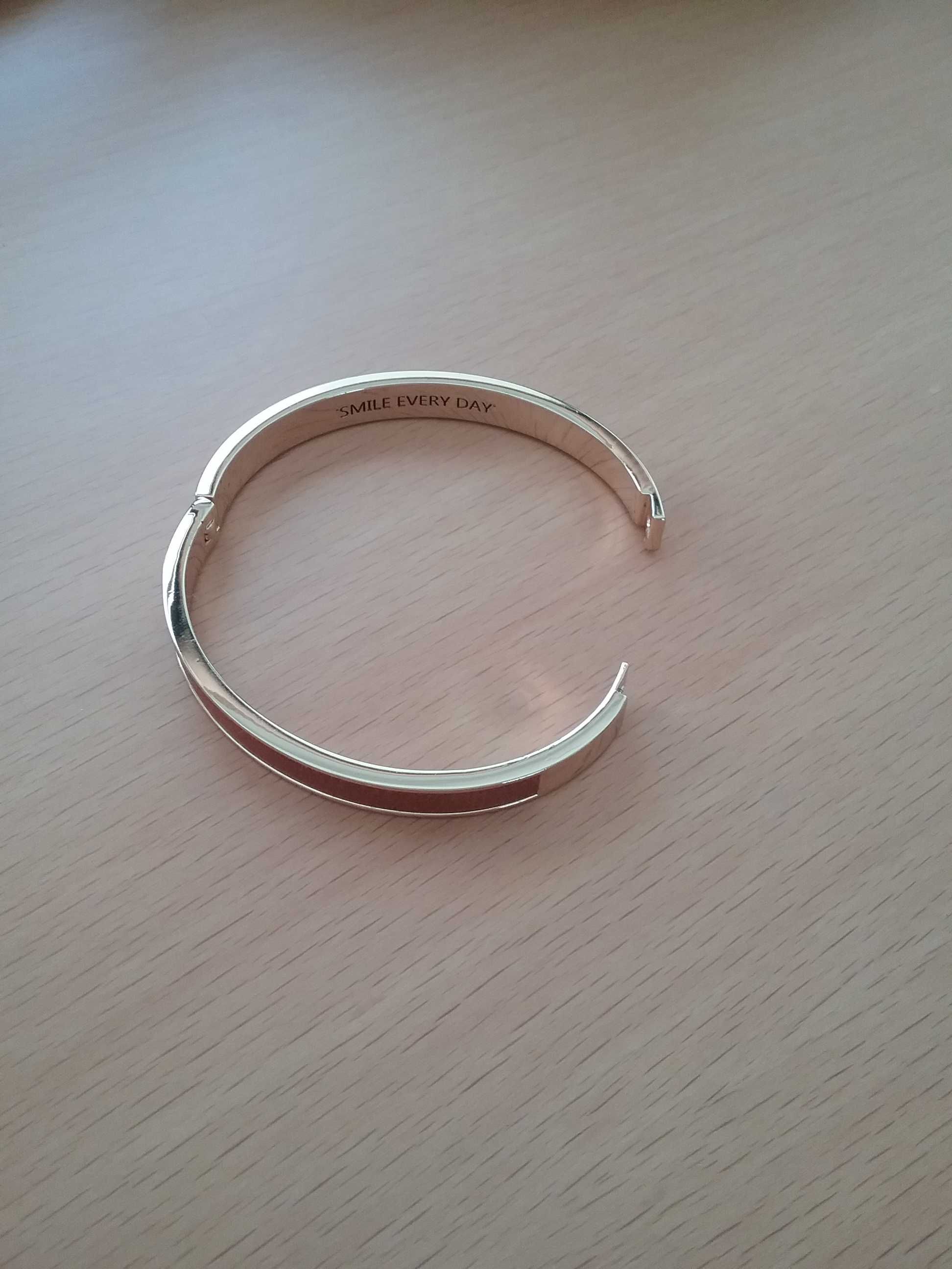 Conjunto de 2 Pulseiras banhadas a ouro, novas, com caixa
