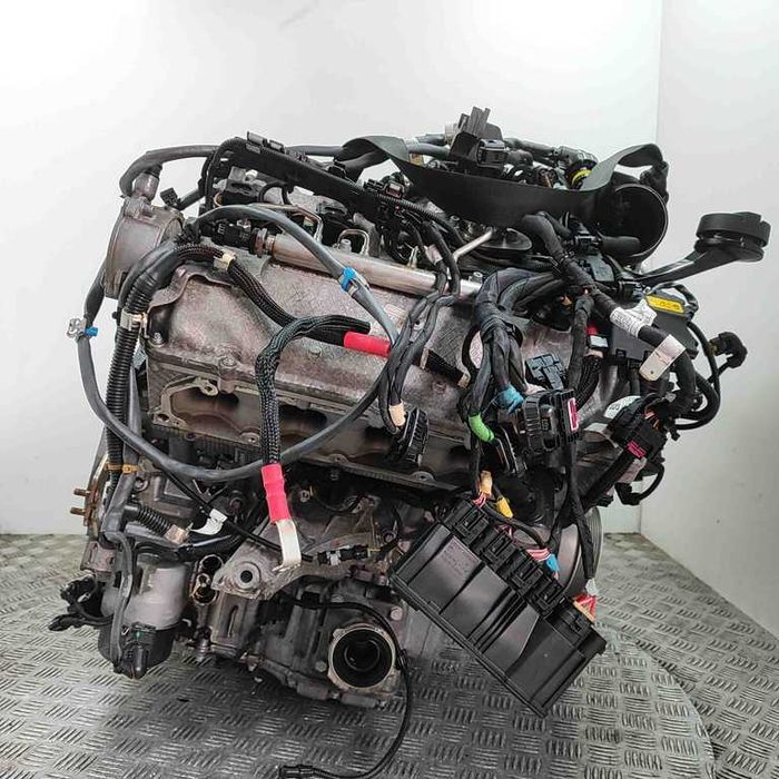 BMW F90 M5 Competition (2018, 4.4 L, 460 kW) S63B44B Silnik