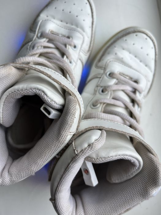 Хайтопи з підсвіткою кросівки черевики