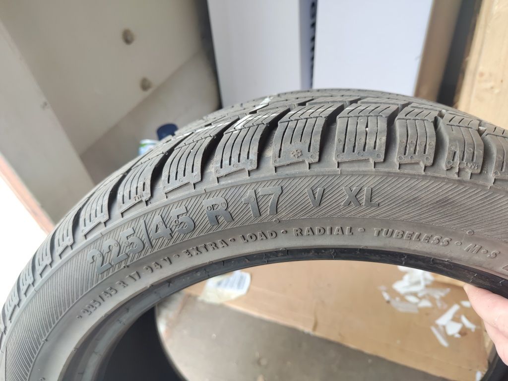 4x Opony zimowe Barum 225/45/17 7mm Polaris 3  2016r