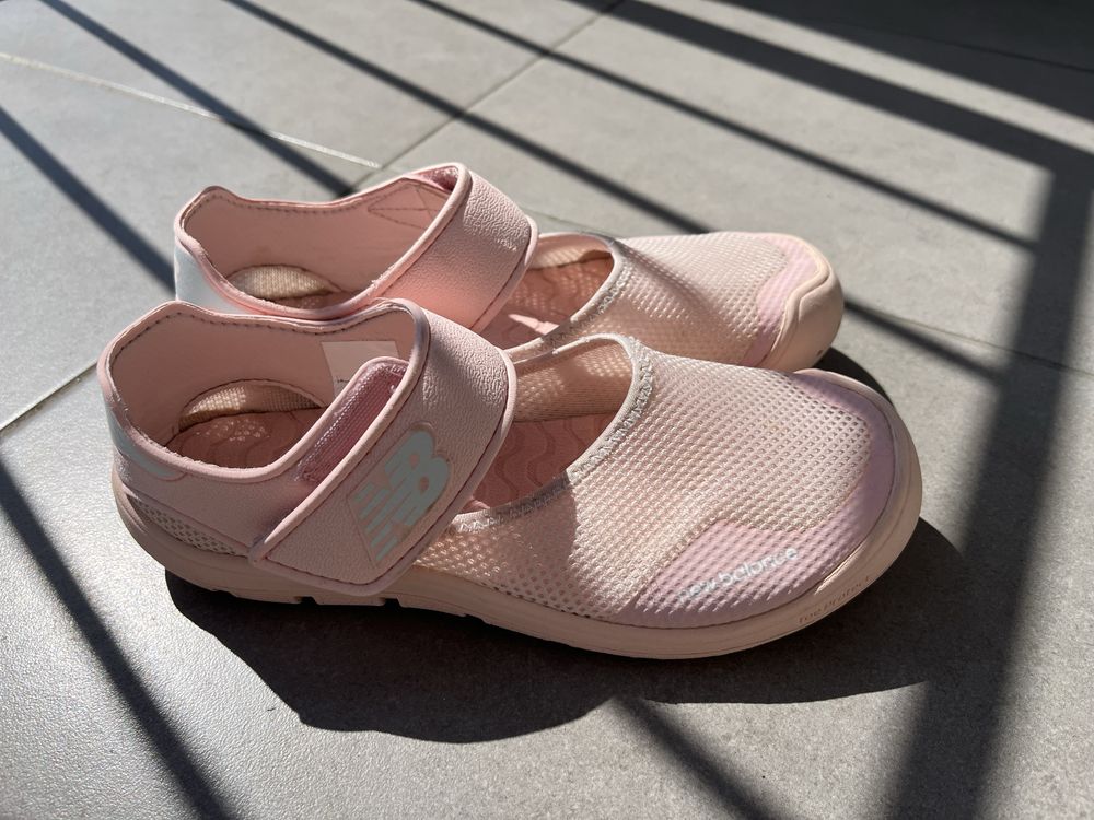 Sandały New Balance dla dziewczynki, 34.5, wkładka 22.4