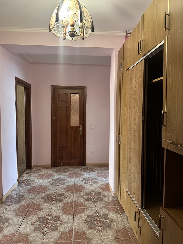 Оренда квартири вул. Плугова