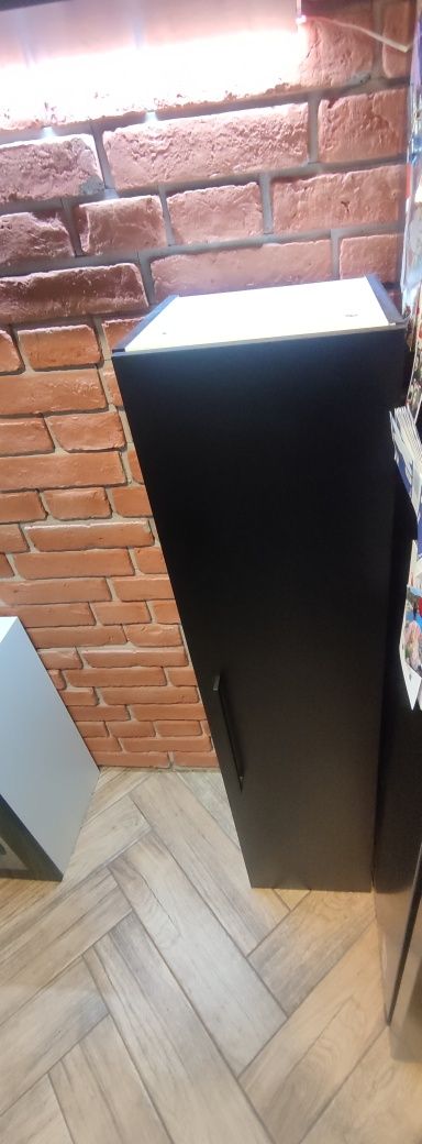 Słupek łazienkowy Intenso czarny mat