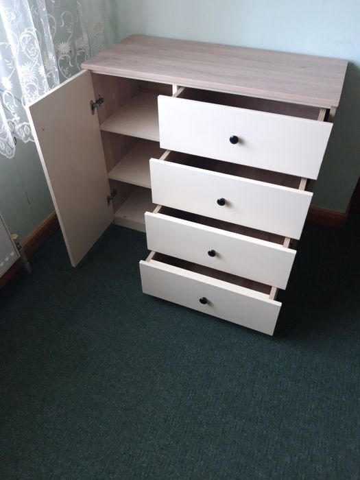 Продам комод світлого кольору