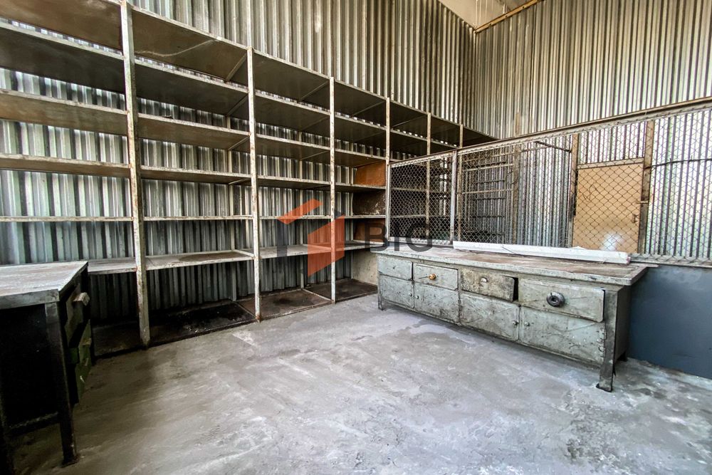 Здається в оренду виробничо-складське приміщення біля Луцька