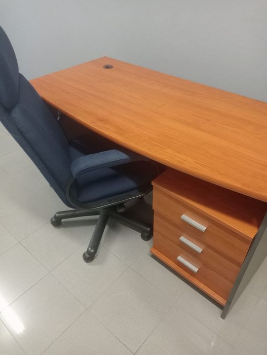 Secretaria + Cadeira