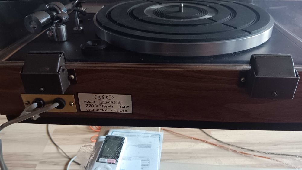 Gramofon CEC BD-2000