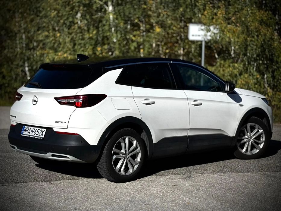 Opel Grandland X Sprzedam pilnie Opel Grandland X zarejestrowany w kraju