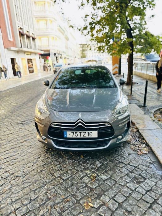 Citroen DS5 2.0 HDI Hibrido com estofos em pele