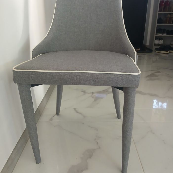 Krzesła szare 10 sztuk