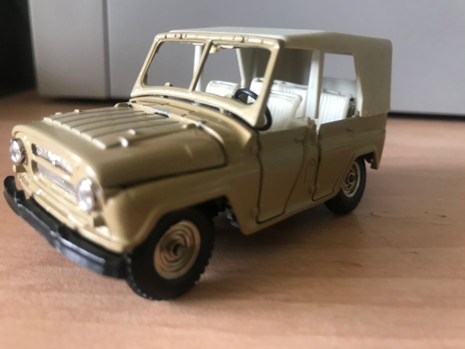 Модель машинка УАЗ-469 СССР 1:43 коллекционная ТУ1983 А34