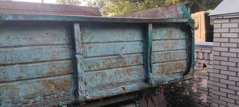 Продаж Автомобіл Зіл Самоскид