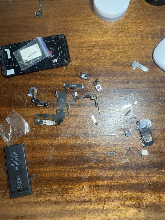 Деталі на айфон 7-8