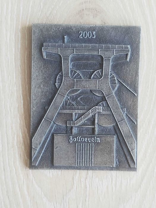 prezent urodzonych w 2003 r Tablica Kopalnia Zollverein 1847 r Buderus