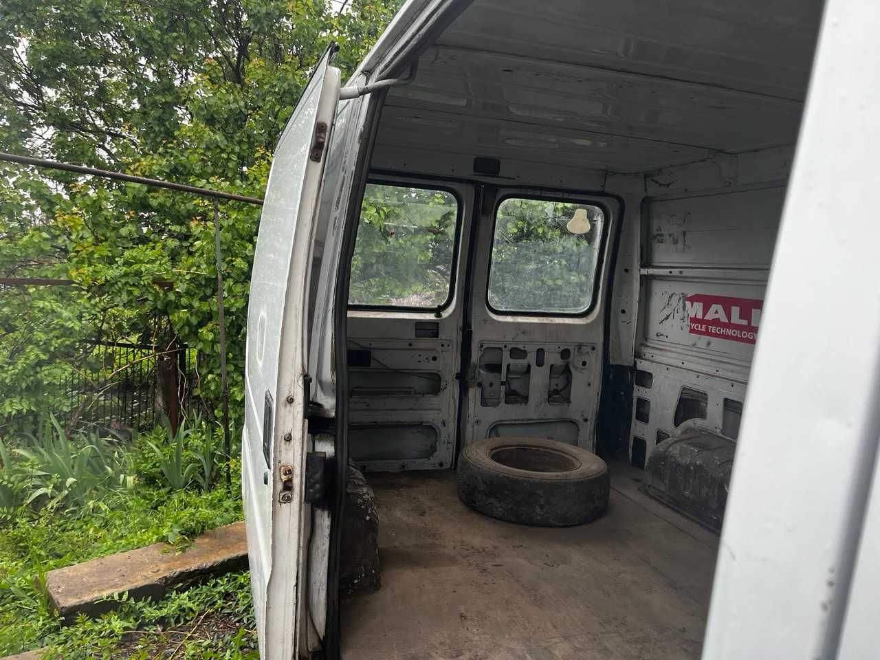 Продам PEUGEOT BOXER 2,5 дизель