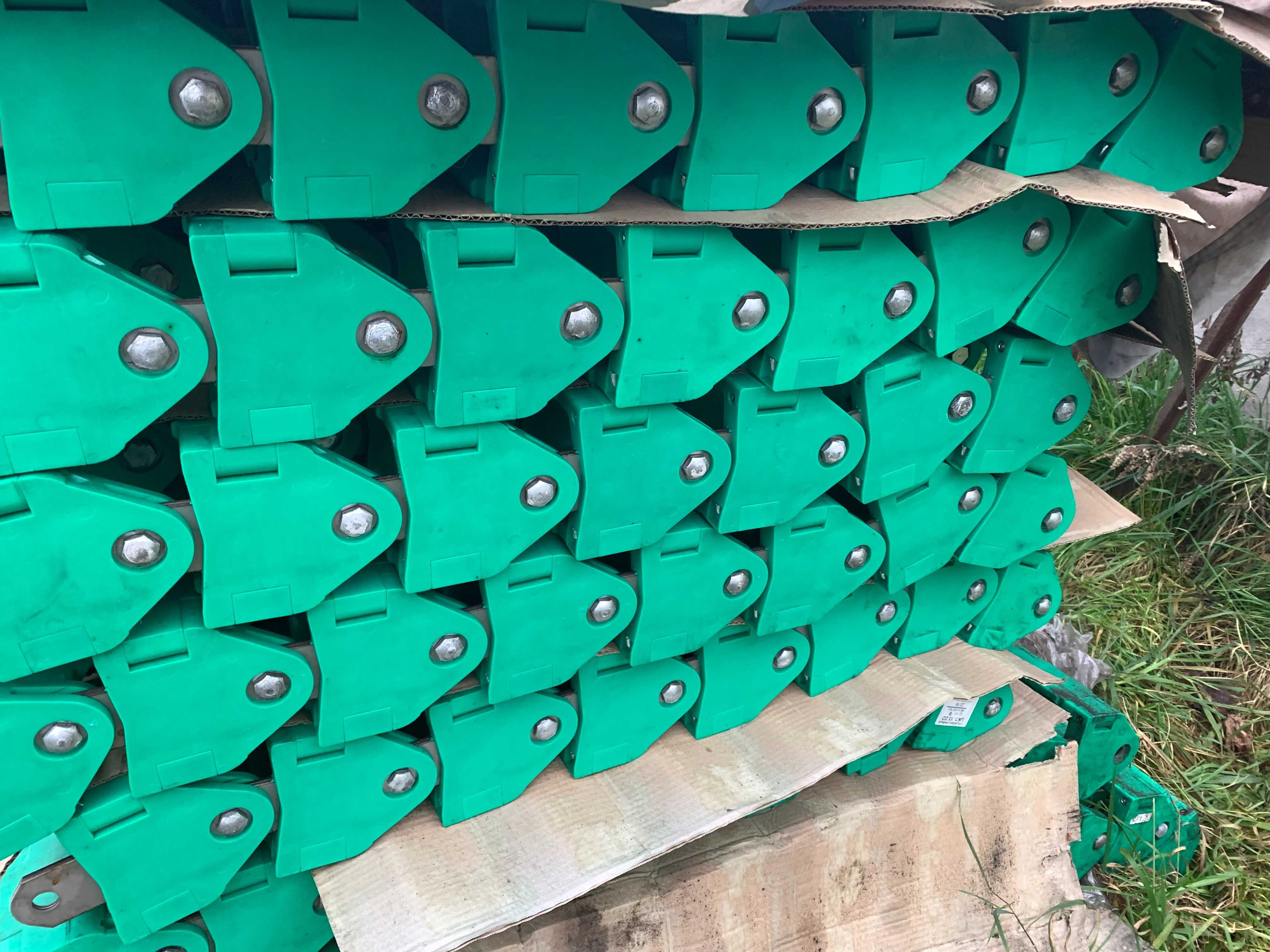 prowadnica łańcuchowa,prowadnik przewodów,kabli,ŁAŃCUCH PLASTIKOWY