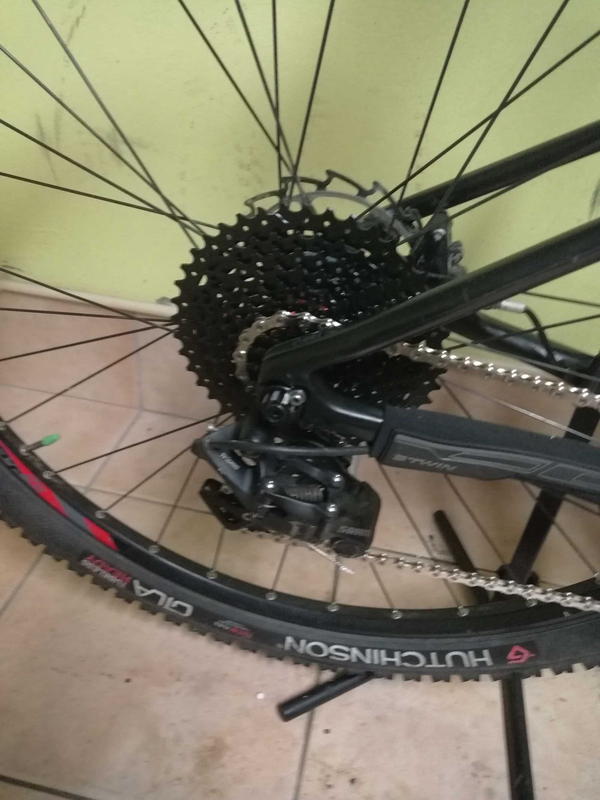 Bicicleta focus raven max BTT