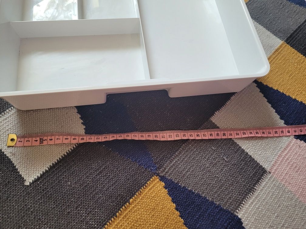 KUGGIS wkład do biurka ikea
Wkład z 6 przegródkami, biały
1 z 9
KUGGIS