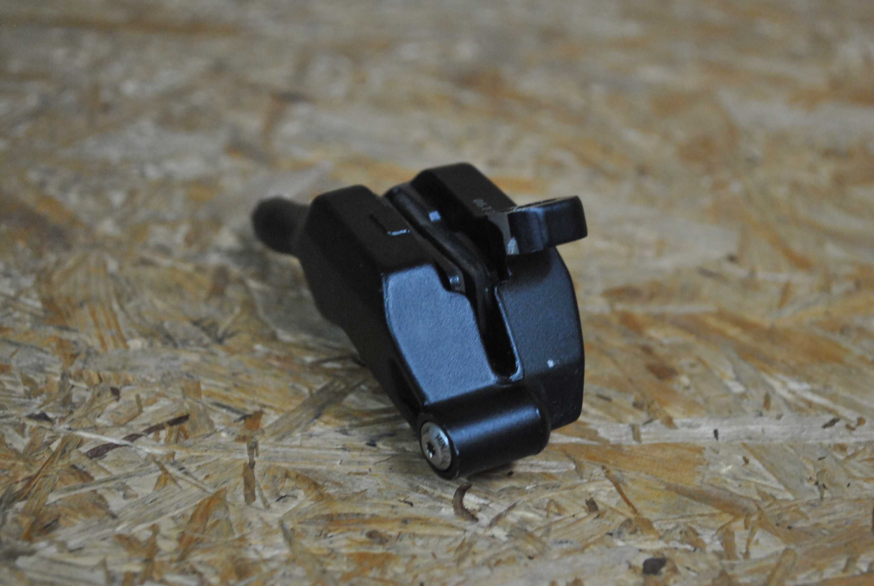 Iealny Zacisk hamulca tarczowego SRAM DB8 Enduro 4 tłoki 2