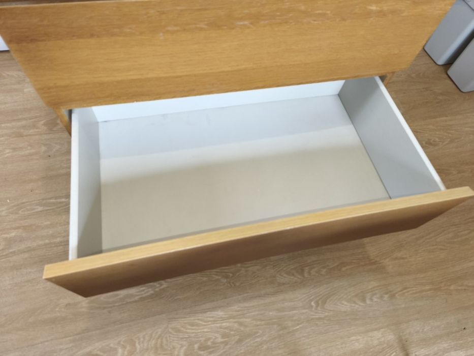 MALM Cómoda c/3 gavetas, chapa de carvalho