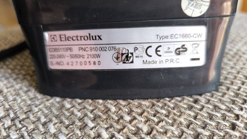Утюг Electrolux рабочий