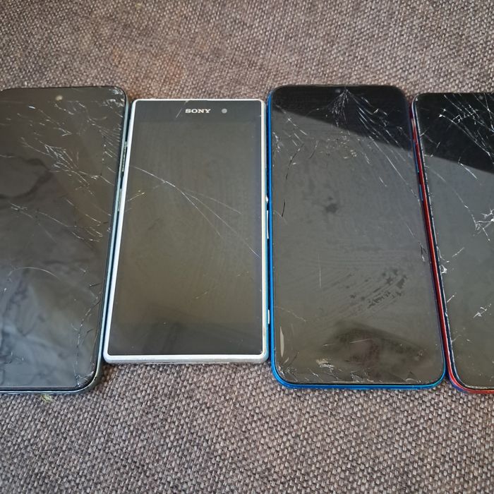 Продам мобільні телефони на запчастини