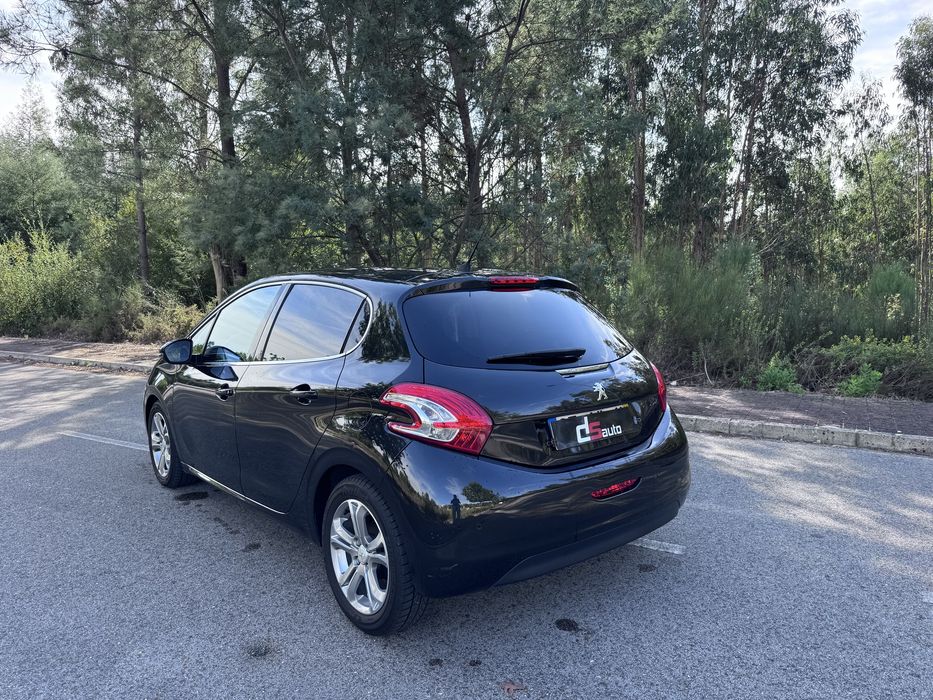 Peugeot 208 1.2 Allure