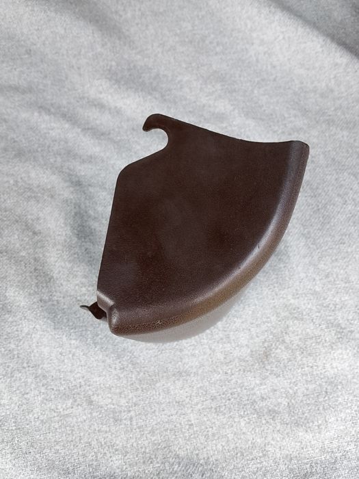 Brązowa osłona bezpieczników VW T3 caravelle Multivan syncro Westfalia