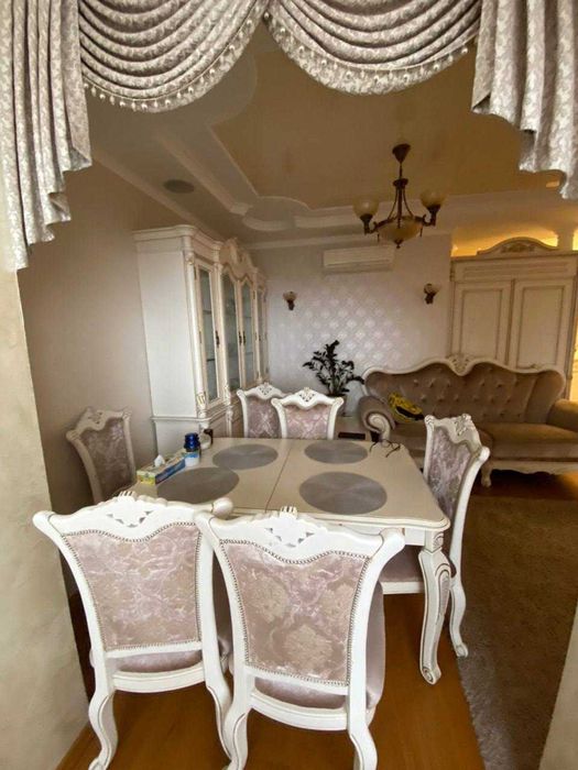 Топ-локация! 3 мин до парка и ТЦ! Продам квартиру с двумя спальнями.