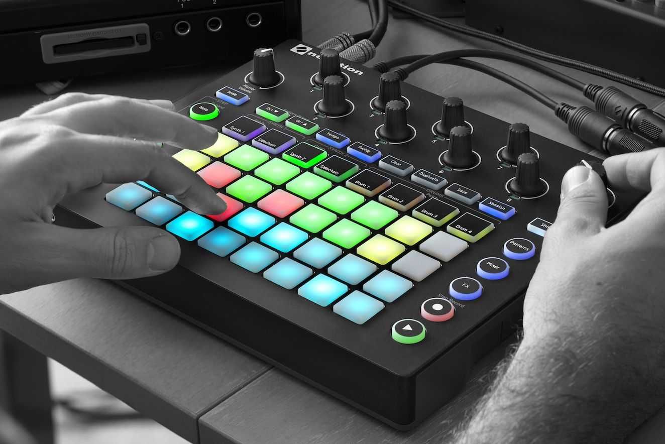 Novation Circuit groovebox kontroler