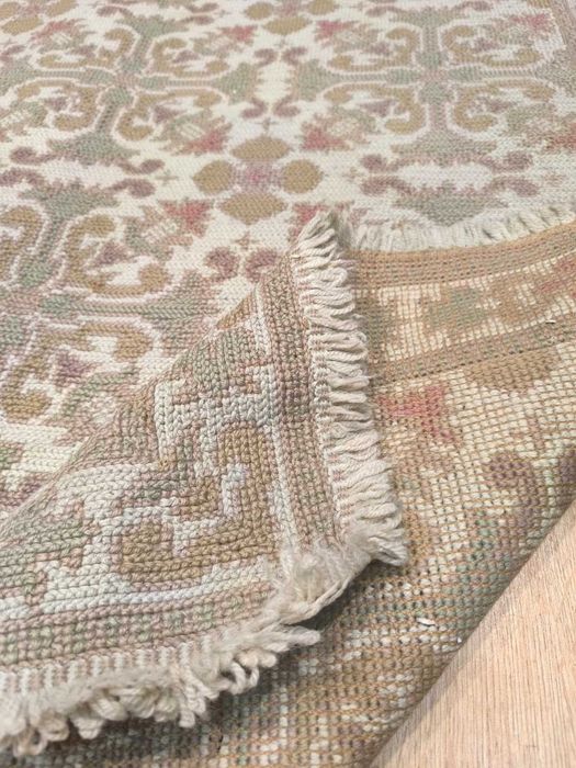 Tapetes de Arraiolos Ler anuncio