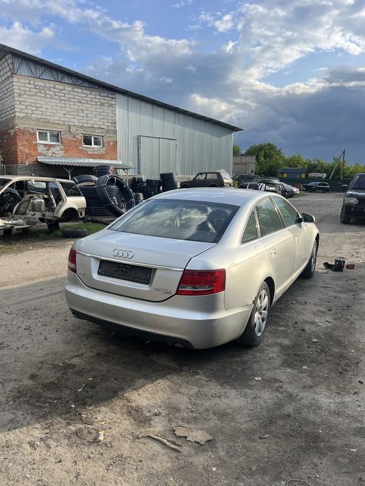 В разборе AUDI A6C6 3.0 dizel