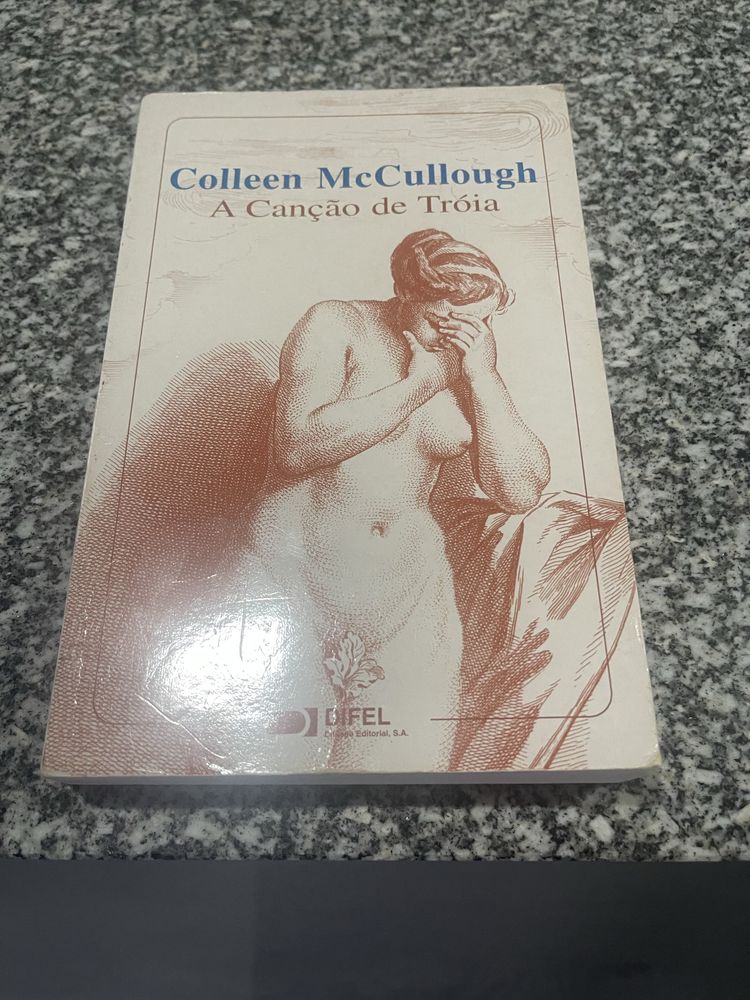 Livro Canção de Tróia de Colleen