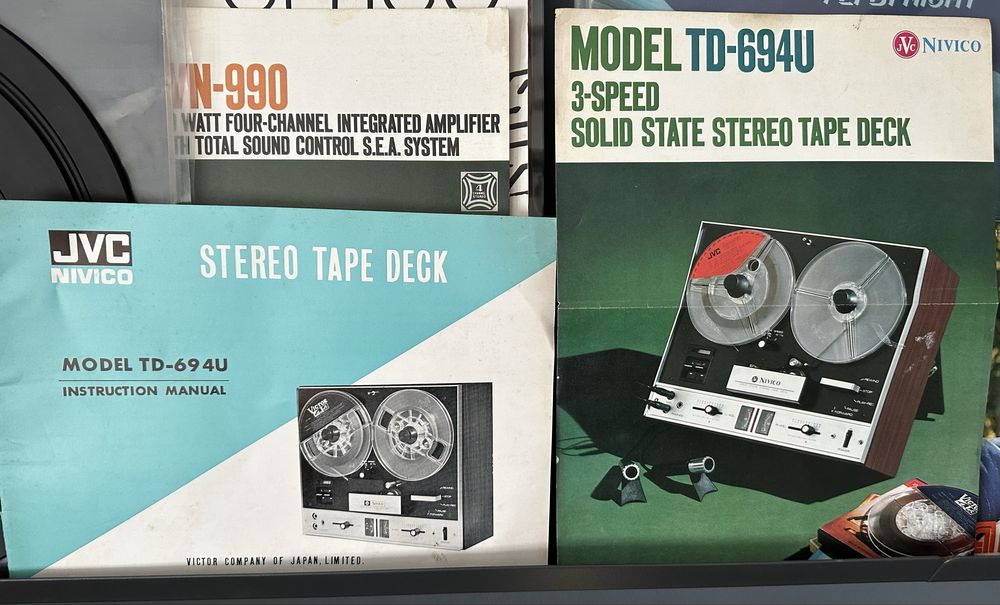 JVC (NIVCO) Model TD-694U 3-SPEED Solide State Stereo Tape Deck
