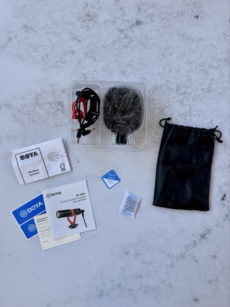 Microfone Universal Compacto COMO NOVO, COM CAIXA - BOYA BY-MM1